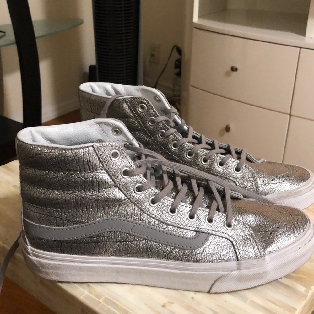 Vans Size 9 W / 7.5 M Silver Leather